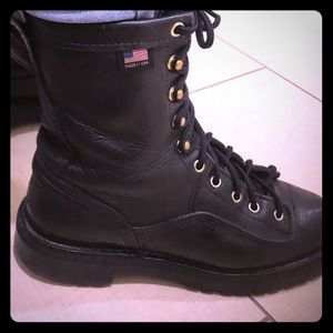 Tanner combat boots size 7.5